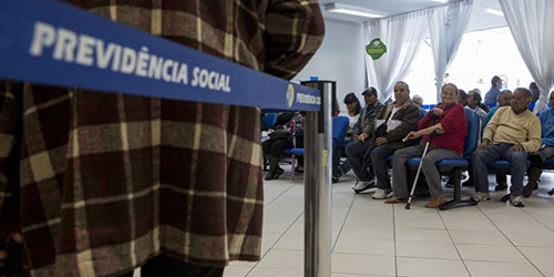 Perda de direitos: Reforma da Previdência desmonta sistema de saúde e assistência social do INSS